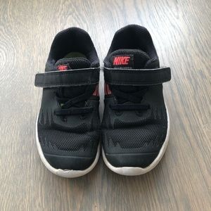 Toddler Nike Sneakers, Size 9